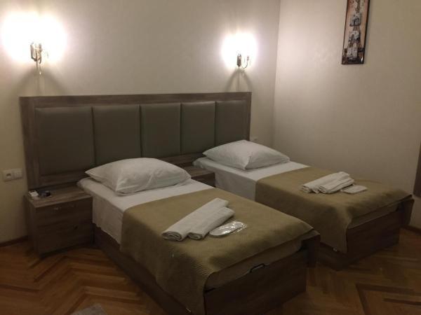 Guest House Rafael Τυφλίδα Εξωτερικό φωτογραφία